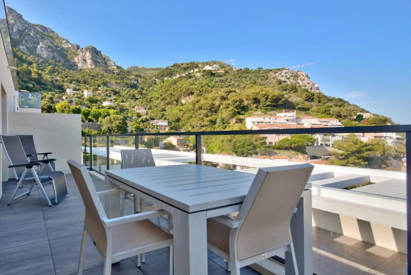 Charming T2 With Pool Around Monaco
