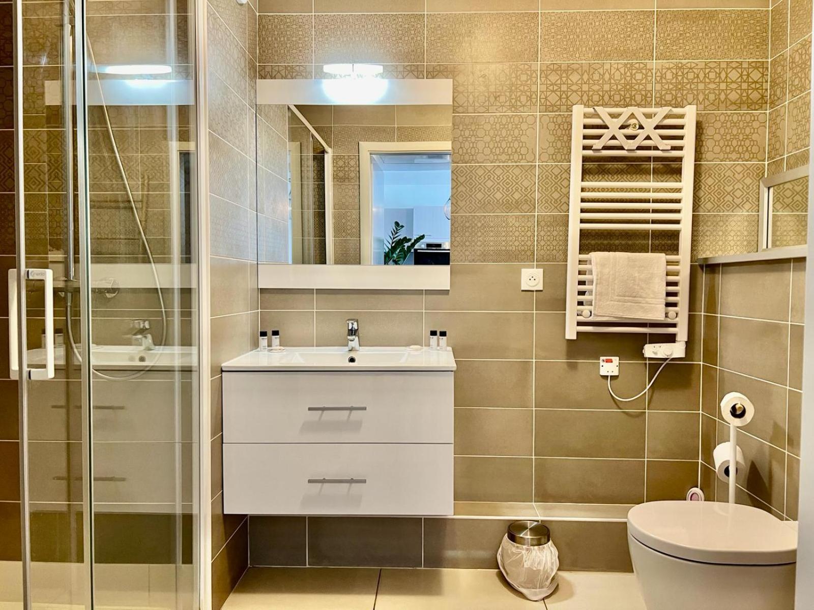 Vakantiehuis Charming T2 With Pool Around Monaco